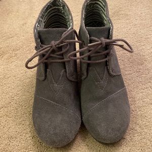 Women’s wedge ankle boots